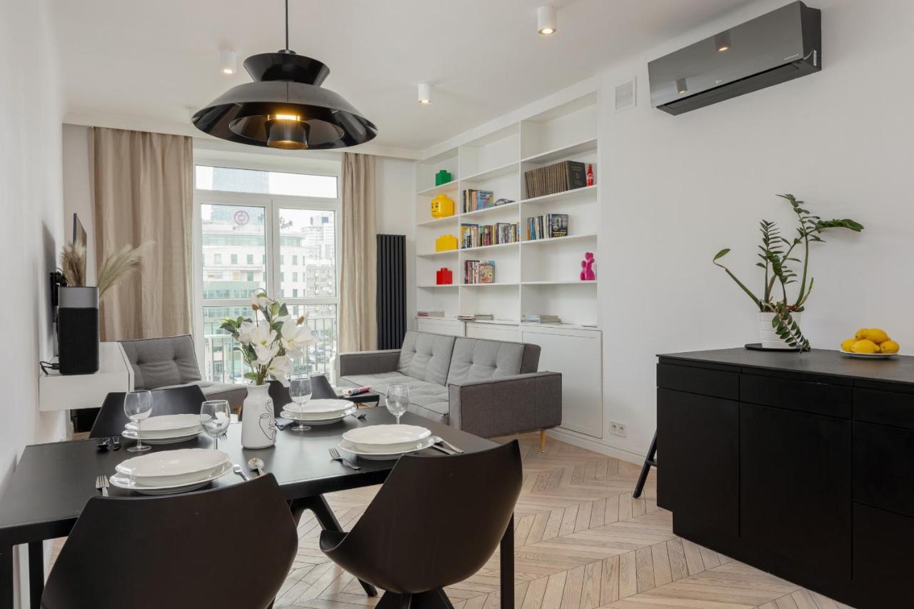 Trendy Apartment Marszalkowska With City View Near Ogrod Saski By Noclegi Renters ワルシャワ エクステリア 写真